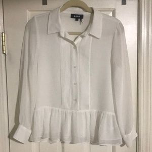 Woman’s White DKNY BLOUSE.   CA